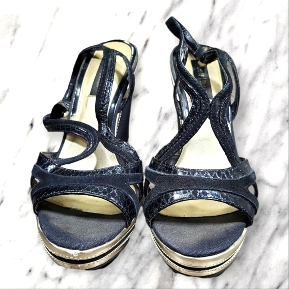 White House Black Market Strappy Wedge Sandals Size 7.5 - Picture 2 of 6